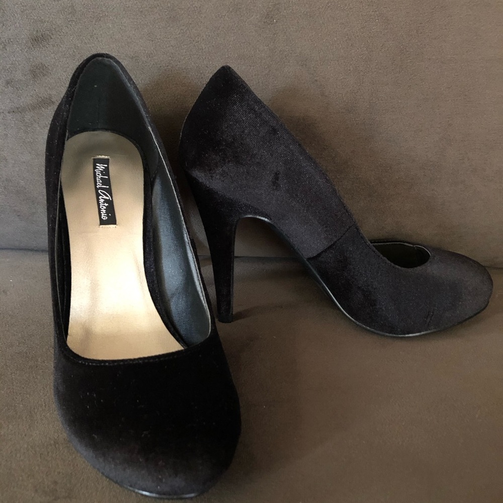 Like new Michael Antonio heels